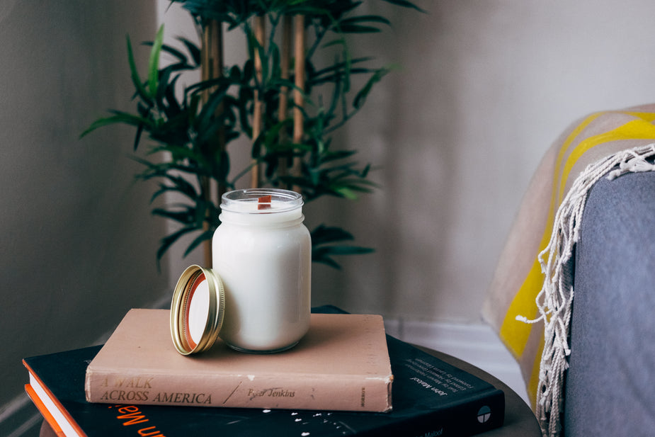 Vanilla candle AD